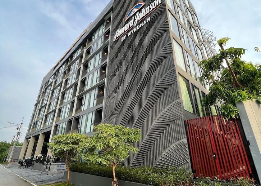 Chonburi Sattahip Facade