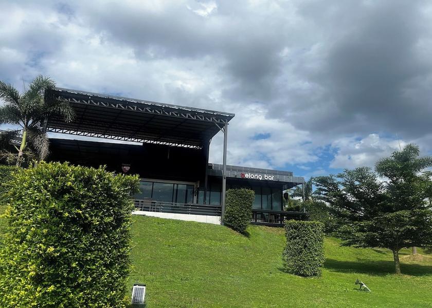 Surat Thani Ban Ta Khun Exterior Detail