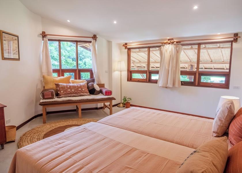Chiang Mai Province San Kamphaeng Room