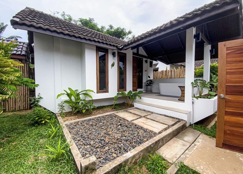 Chumphon Pathio Room