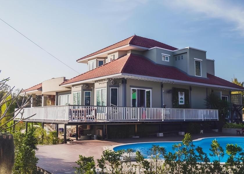 Chiang Mai Province San Sai Exterior Detail