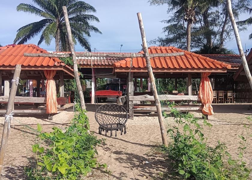 Chumphon Pathio Restaurant