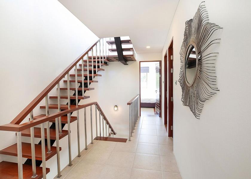 Phuket Thep Kasattri Interior Entrance