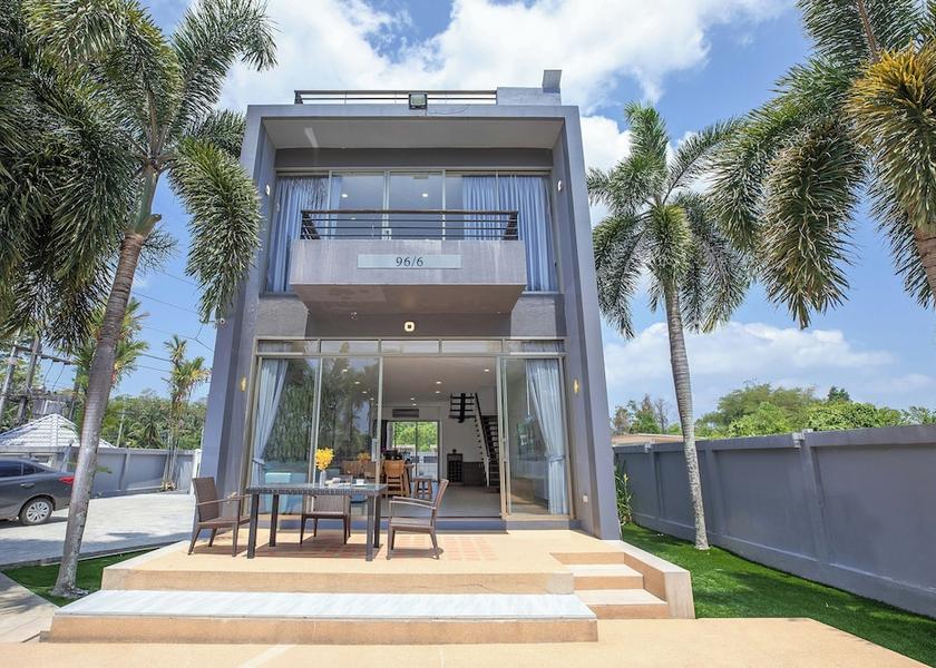 Phuket Thep Kasattri Exterior Detail