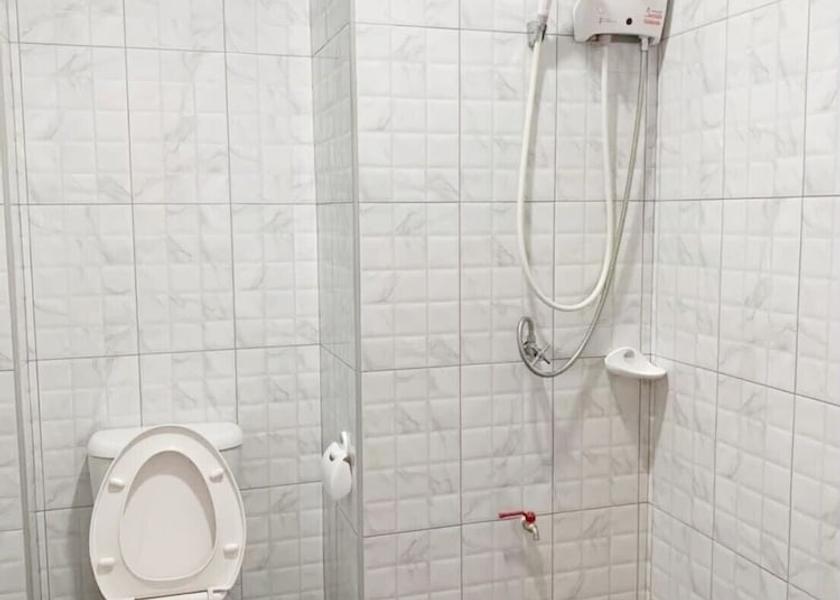 Samut Sakhon samut sakhon Bathroom