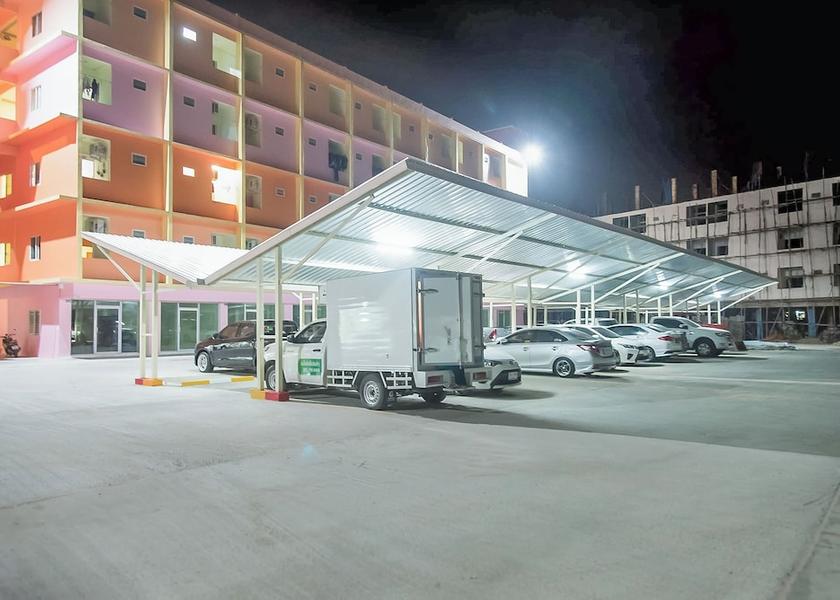 Chonburi Phan Thong Parking