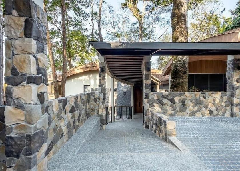 Phuket Ratsada Exterior Detail