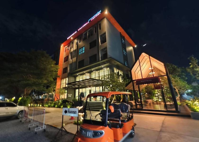 Bangkok Thanyaburi Facade