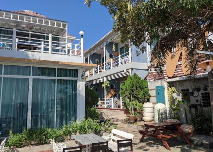 Chonburi Koh Lan Exterior Detail