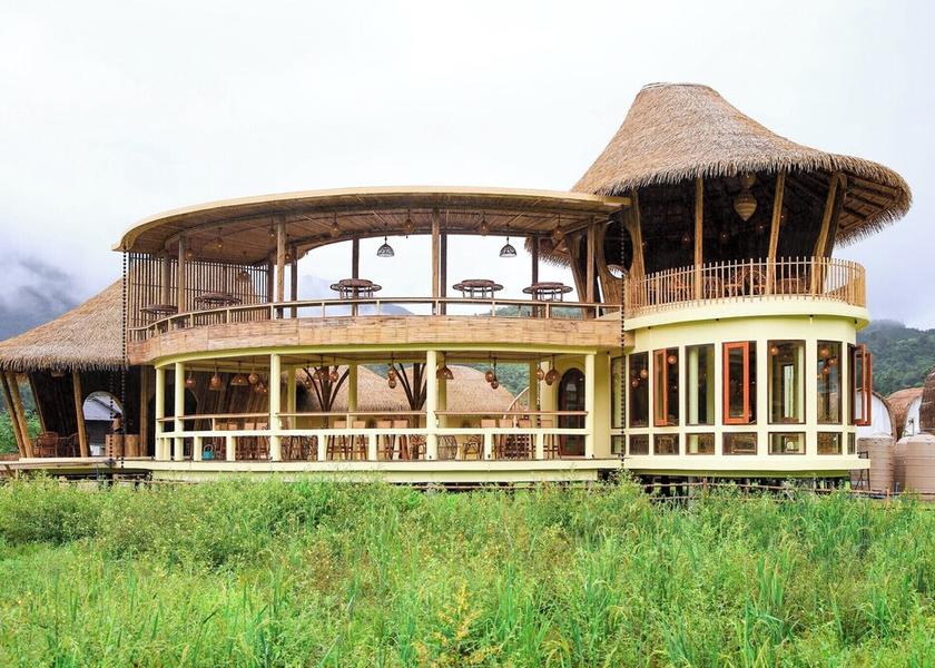 Nan Province Bo Kluea Facade