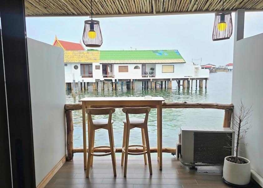 Chonburi Koh Lan Terrace