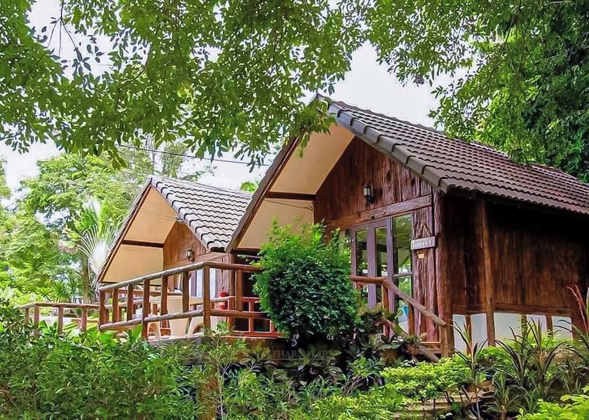 Kanchanaburi Province Sai Yok Room