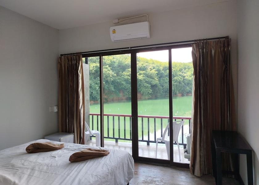 Surat Thani Phunphin Interior Entrance