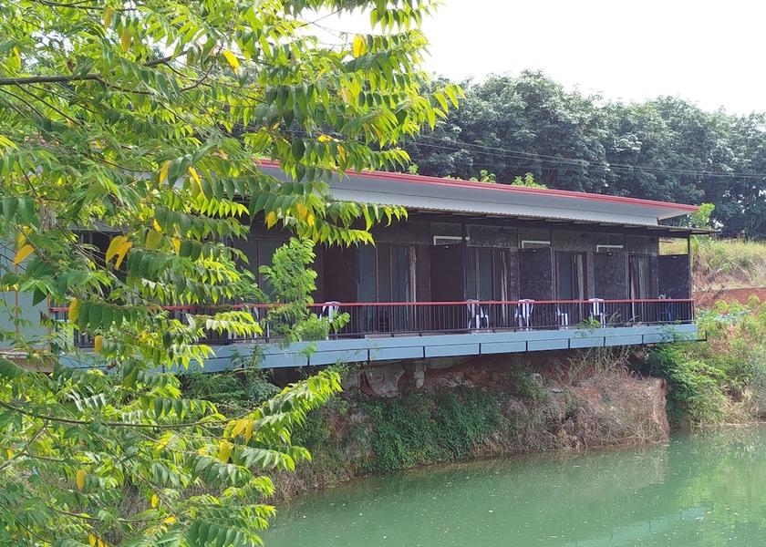 Surat Thani Phunphin Primary image