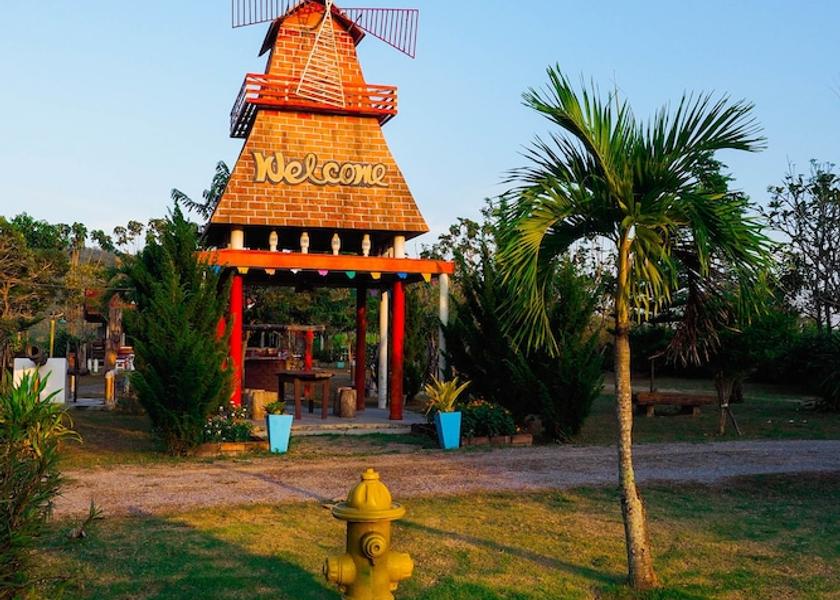 Ratchaburi Suan Phueng Primary image