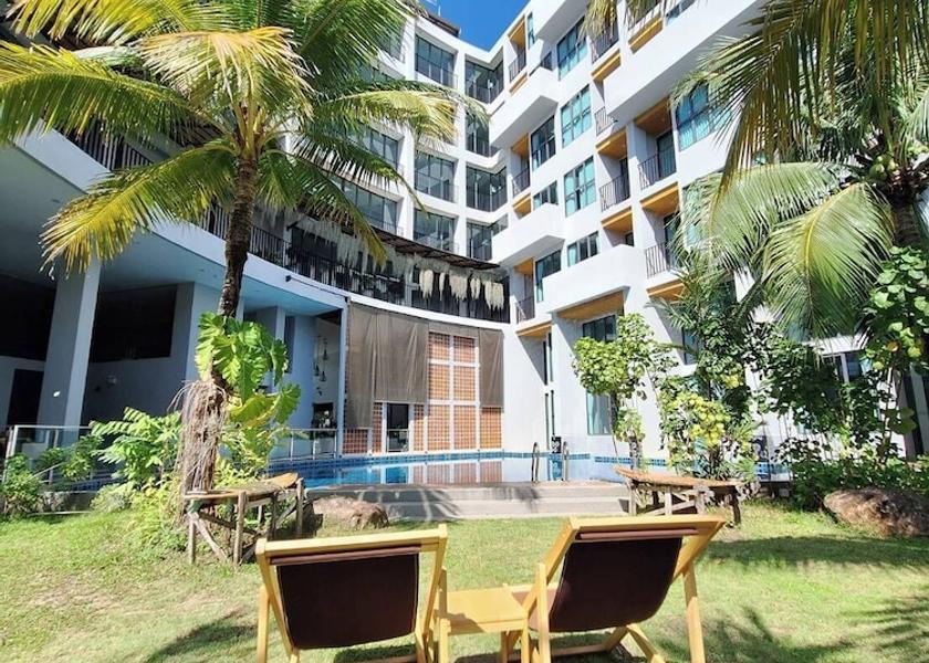 Phuket Province Sa Khu Outdoor pool