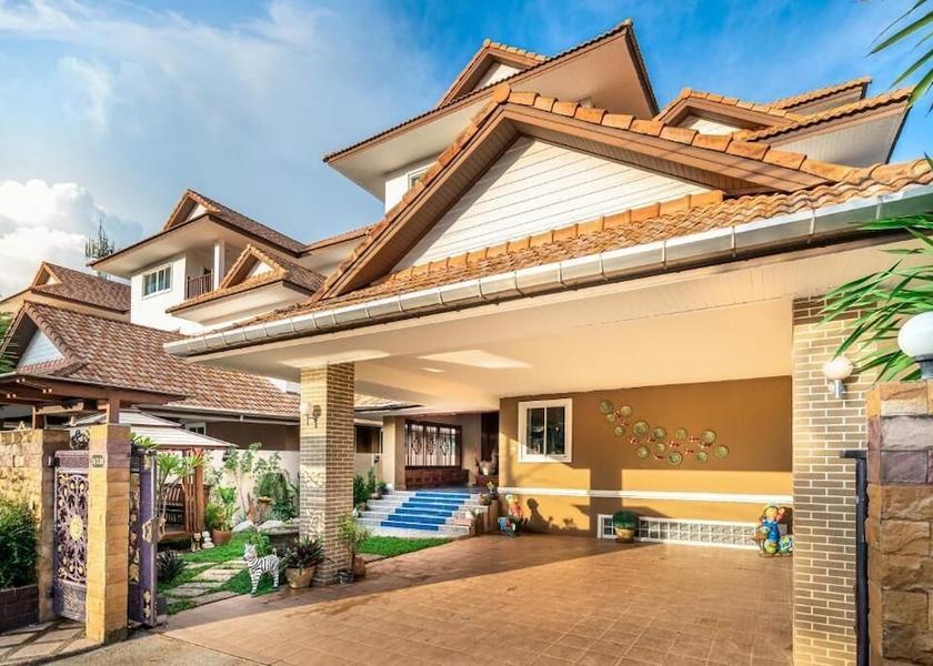 Phuket Province Ratsada Front of property