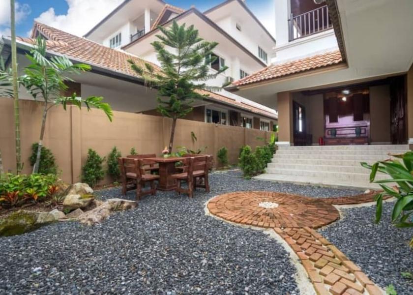 Phuket Ratsada Exterior Detail