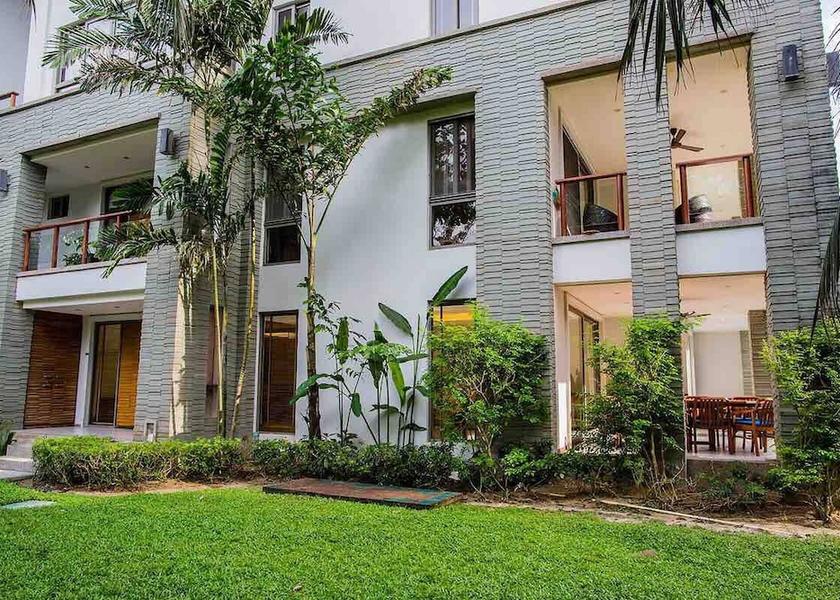 Phuket Sa Khu Facade