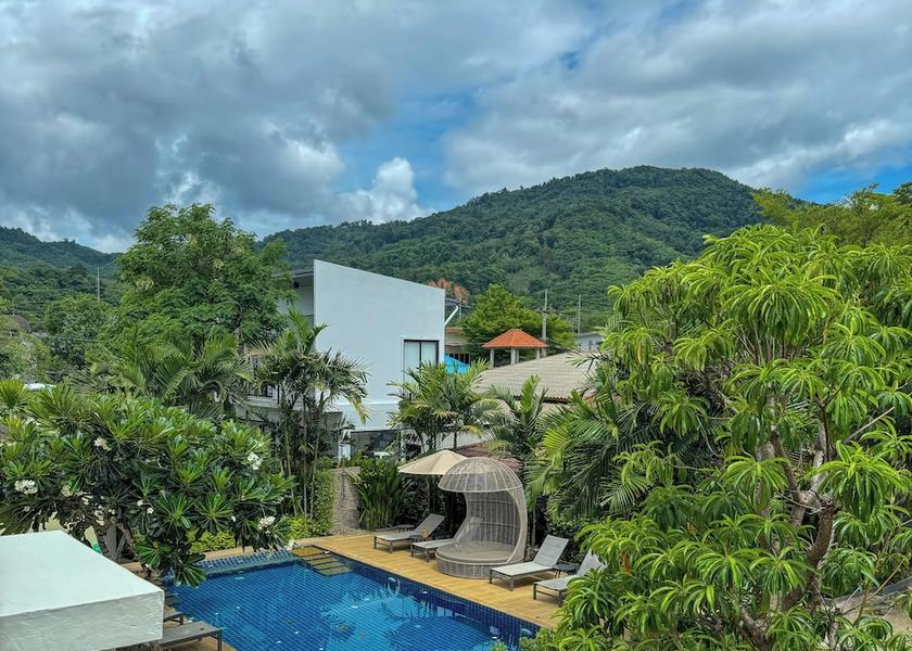 Phuket Province Choeng Thale Pool