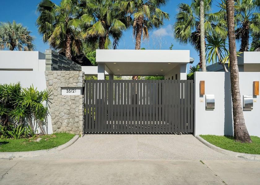 Phuket Choeng Thale Exterior Detail