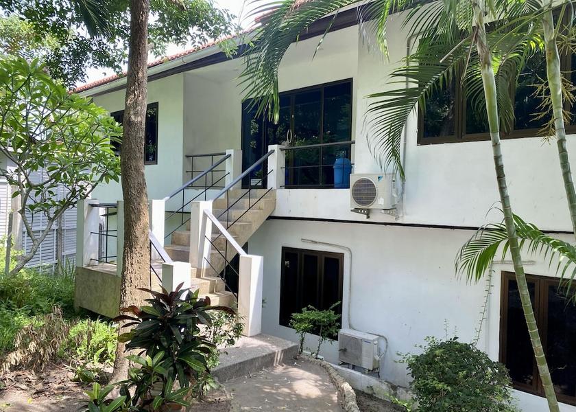 Surat Thani Koh Tao Facade