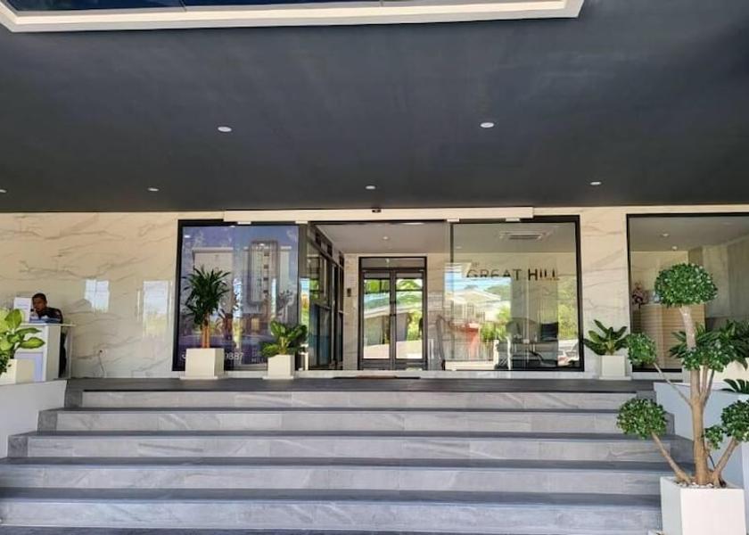 Phuket Sa Khu Facade