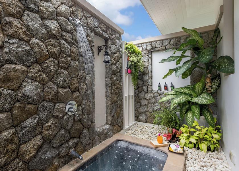 Phuket Karon Exterior Detail