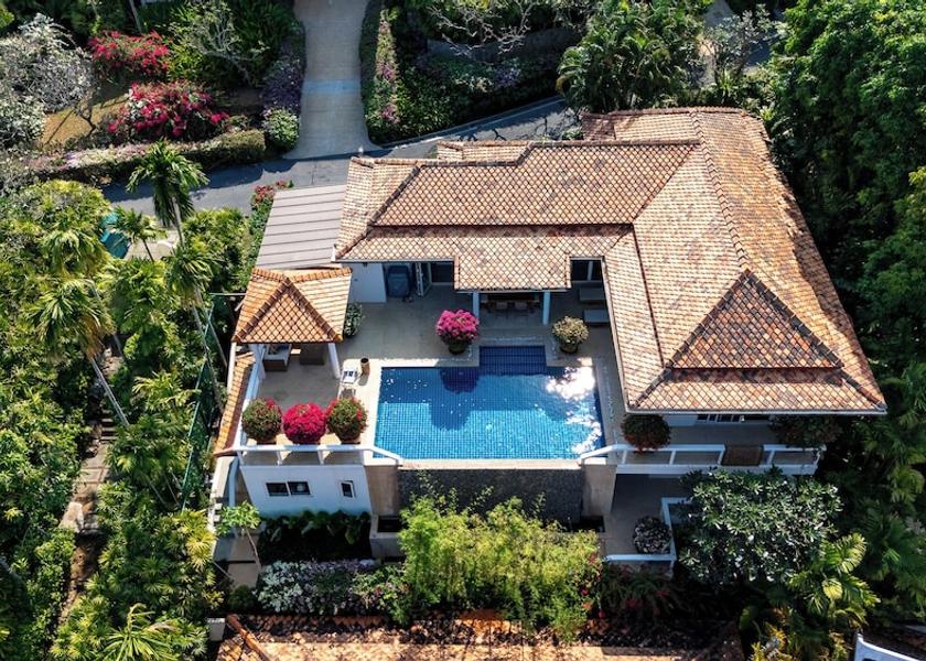 Phuket Karon Exterior Detail