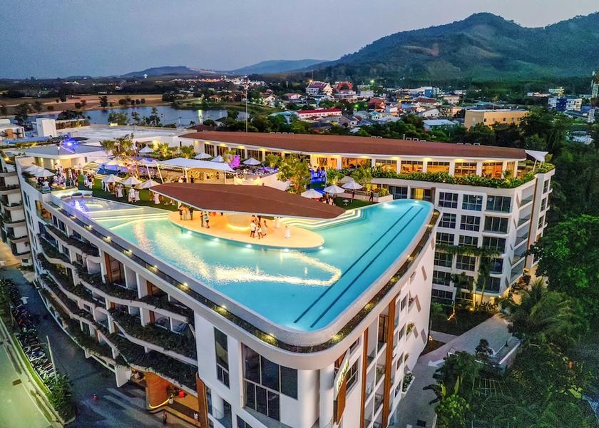 Phuket Choeng Thale Exterior Detail