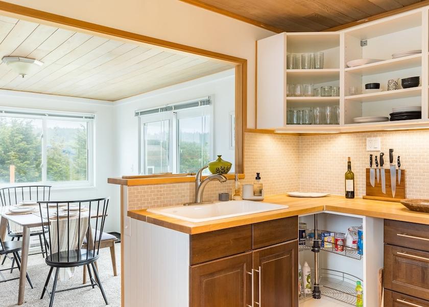 Washington Oak Harbor Interior Entrance