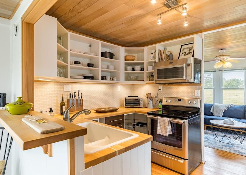 Washington Oak Harbor Interior Entrance