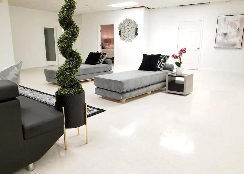 Louisiana New Orleans Living Area