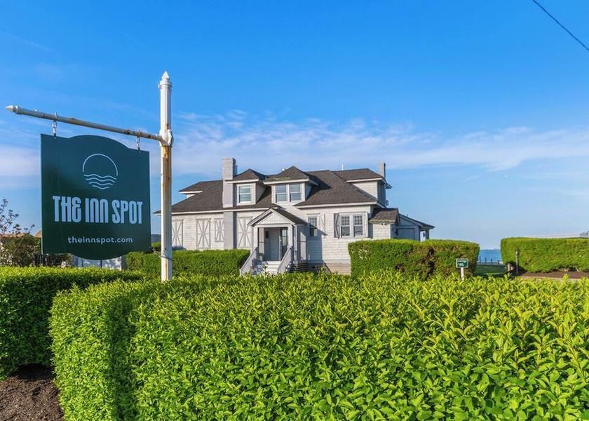 New York Hampton Bays Primary image