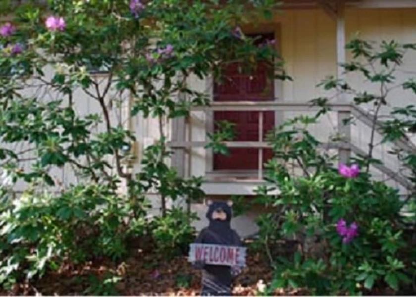 North Carolina Glenville Exterior Detail