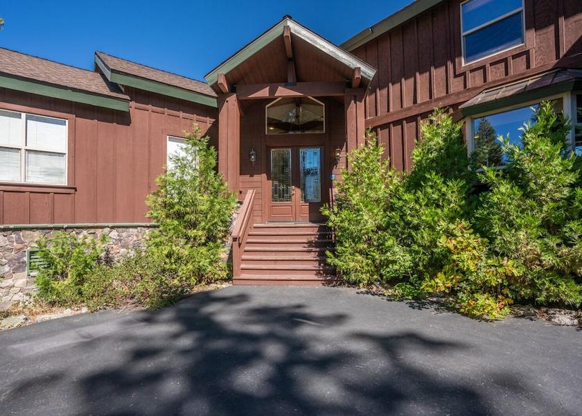 California Shaver Lake Exterior Detail