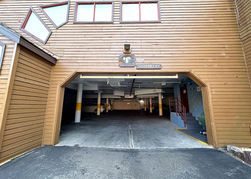 California Mammoth Lakes Exterior Detail