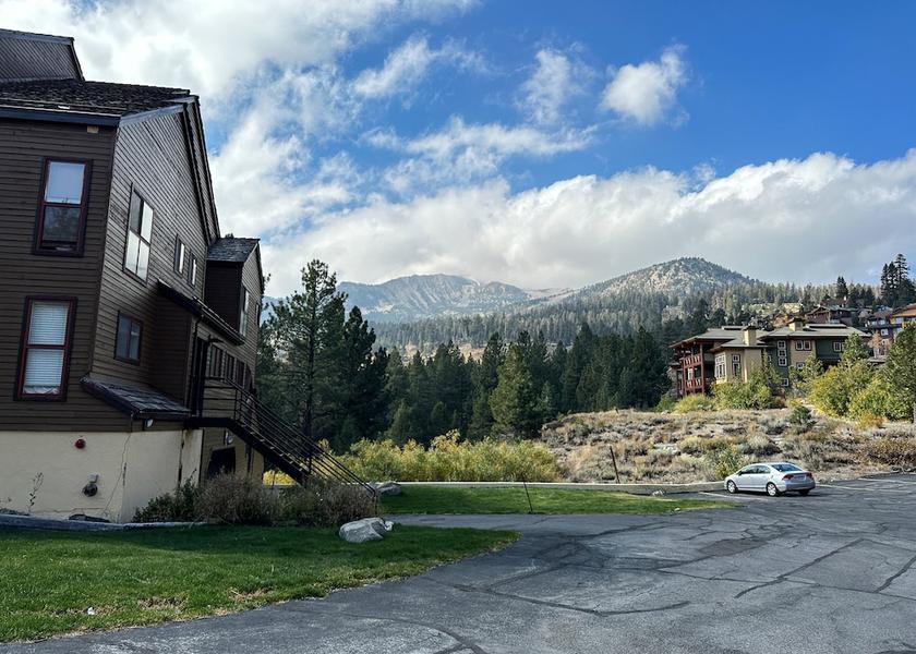 California Mammoth Lakes Property Grounds