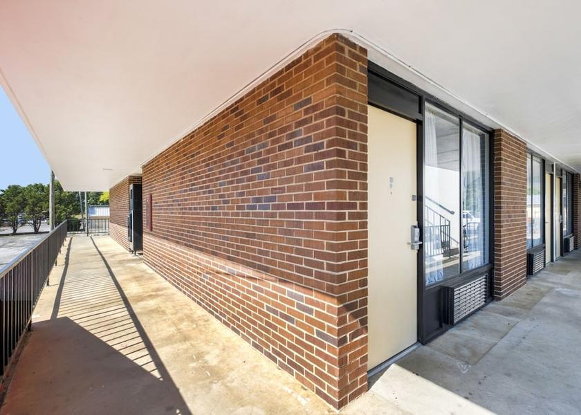 Tennessee Cleveland Lobby