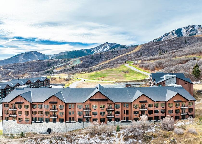 Kentucky Park City Exterior Detail