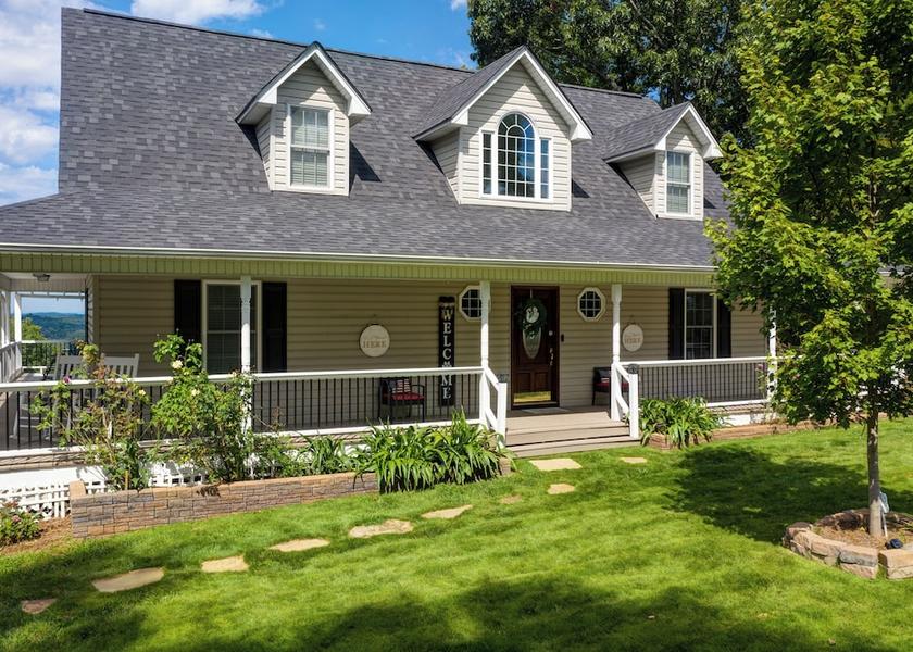 Georgia Ellijay Exterior Detail