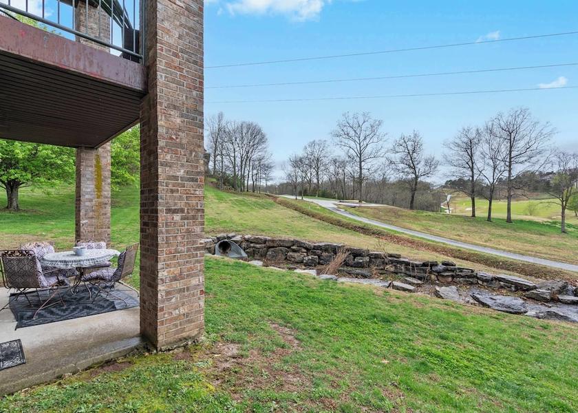 Missouri Branson West Outdoor Dining