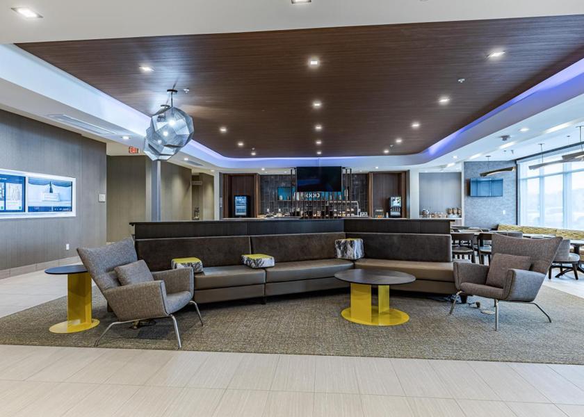 Indiana Fort Wayne shared lounge/tv area