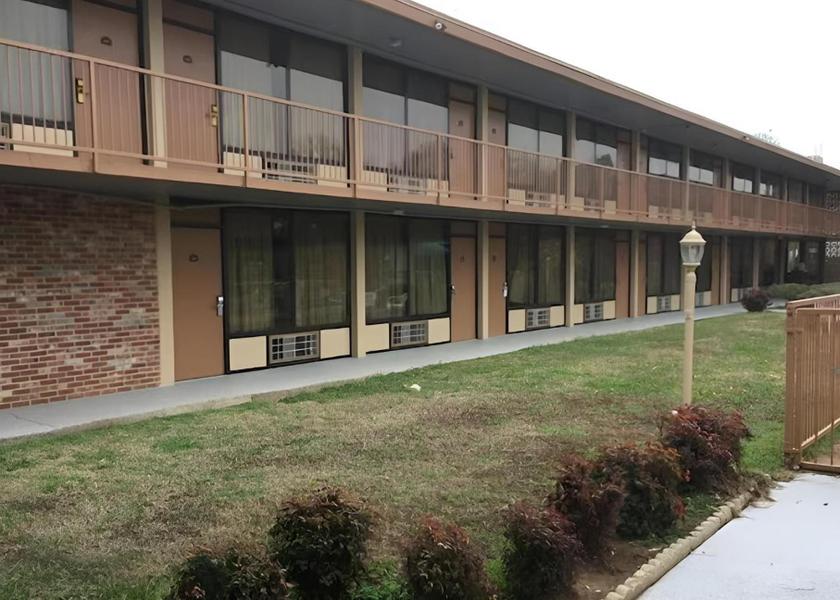 Mississippi Columbus exterior view