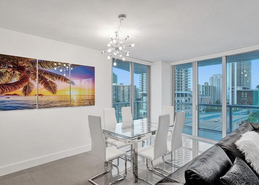 Florida Hallandale Beach In-Room Dining