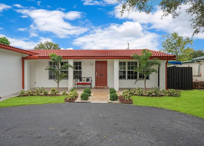 Florida Hollywood Room