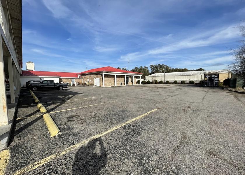 Alabama Oneonta Exterior Detail