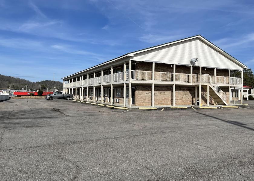 Alabama Oneonta Exterior Detail