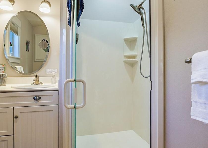 Oregon Ashland Bathroom