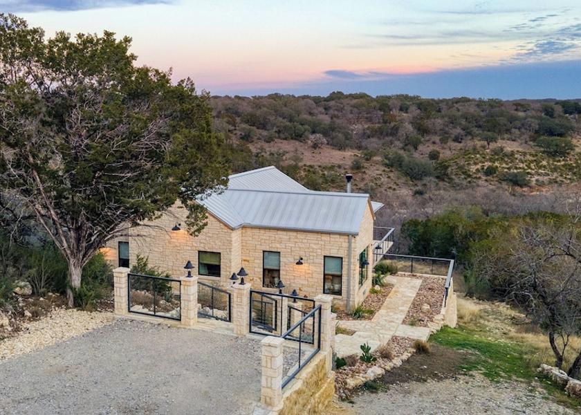 Texas Dripping Springs Interior